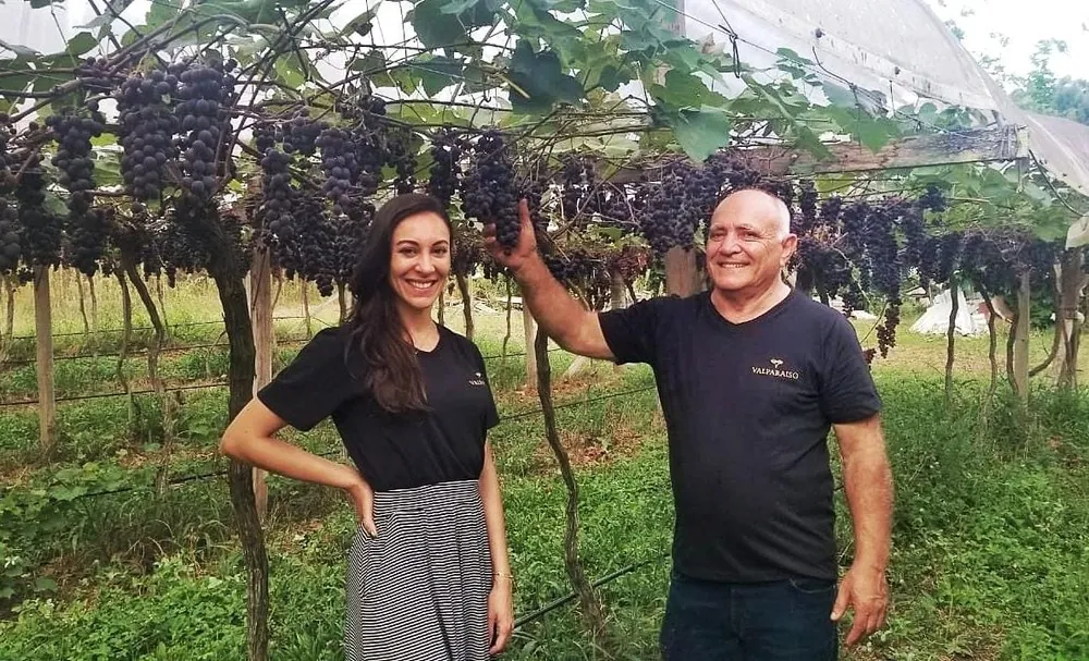 Família Valparaiso: Sr. Arnaldo e Naiana Argenta — Foto: Divulgação