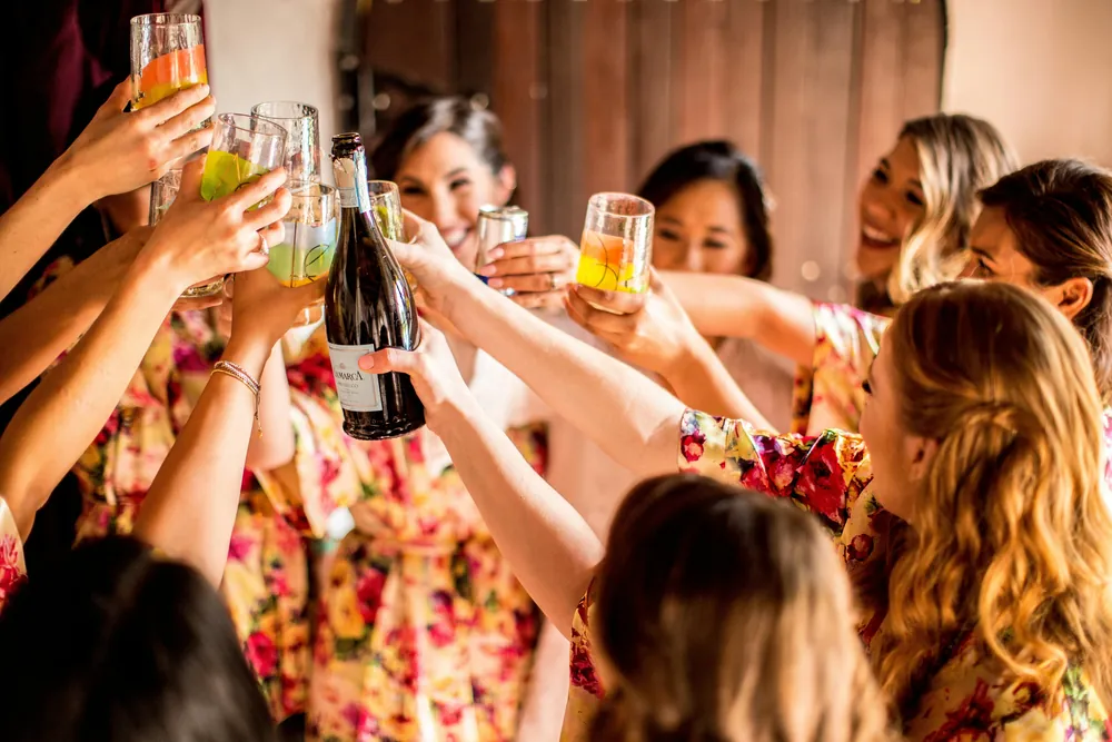 Como organizar uma degustação de vinhos em casa com as amigas — Foto: Pexels