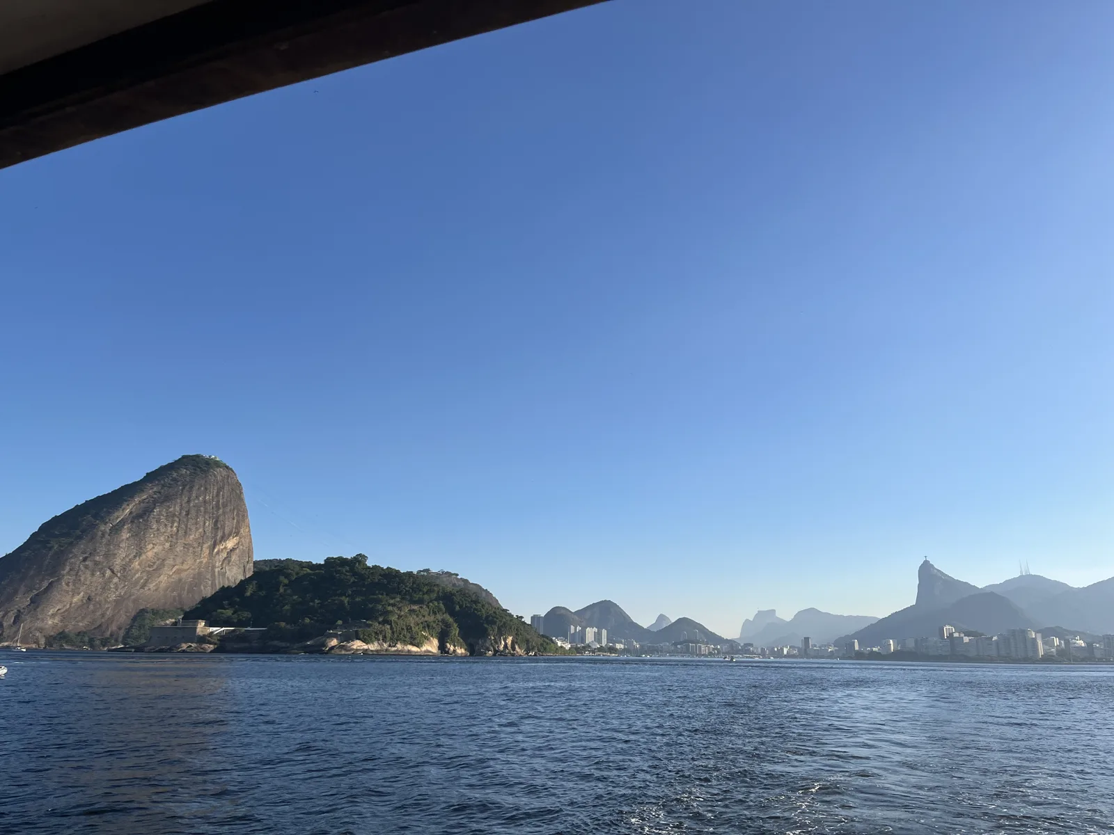 Embarque e saída ao mar